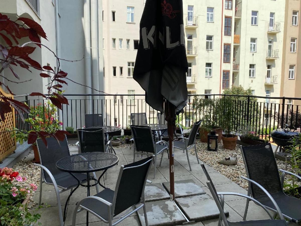 Apartments Cafe No.22 Prague Ngoại thất bức ảnh